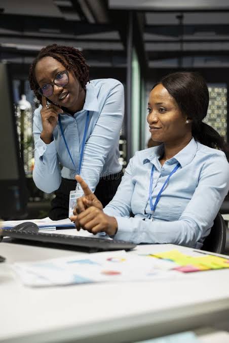 Accédez aux informations et connaissances qui vous permettent de construire de nouvelles stratégies de leadership